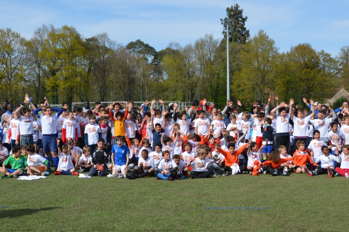 240 enfants à Clairefontaine, événement sportif organisé par la Facel